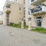 Krakow Cezar Apartment - 7Th Floor, Balcony, Ac - By Rentujemy