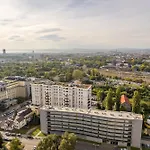 Krakow Cezar Apartment - 7Th Floor, Balcony, Ac - By Rentujemy